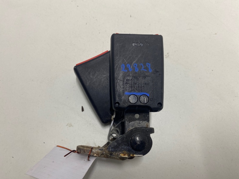 Ответная часть ремня безопасности FORD Focus II 2008-2011 хетчбэк 1.6 SIDA №8T11040