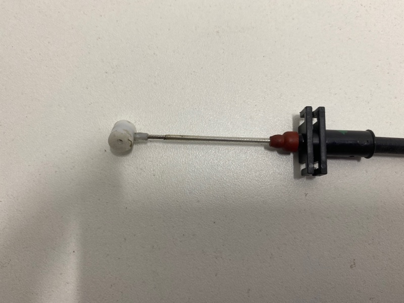 Трос открывания задней двери Focus III 2011-2019 2011 v95 хетчбэк 1 Трос открывания задней двери Focus III 2011-2019 2011 v95 хетчбэк 1