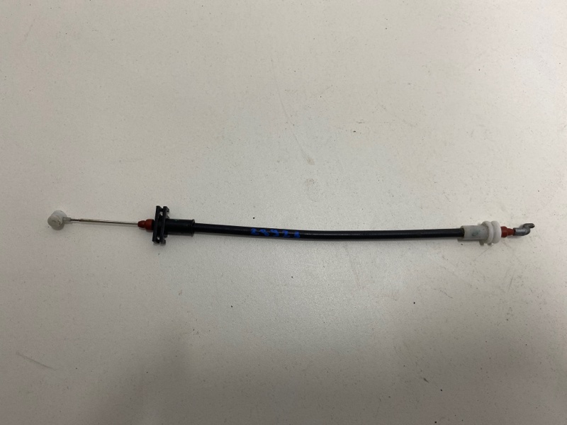 Трос открывания задней двери Focus III 2011-2019 2011 v95 хетчбэк 1 Трос открывания задней двери Focus III 2011-2019 2011 v95 хетчбэк 1