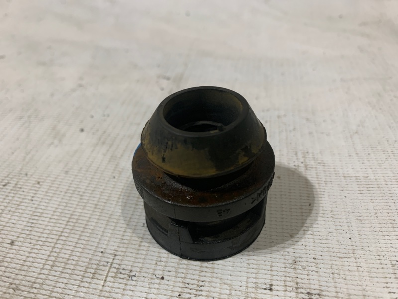 Подушка радиатора FORD Focus II 2008-2011 2009 v57 хетчбэк 1.6 SIDA №8T11040 3M5H8B204AB контрактная