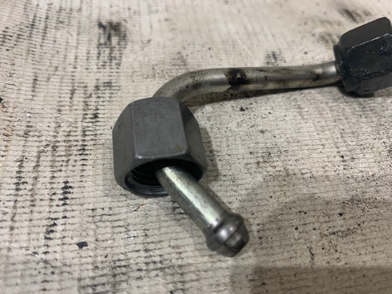 Трубка топливная Mondeo IV 2007-2015 2011 v63 ЛИФТБЕК 2.0 TDCI UFDA Трубка топливная Mondeo IV 2007-2015 2011 v63 ЛИФТБЕК 2.0 TDCI UFDA