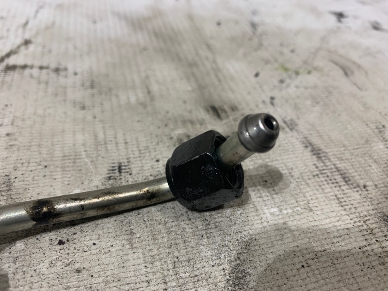 Трубка топливная FORD Mondeo IV 2007-2015 ЛИФТБЕК 2.0 TDCI UFDA Трубка топливная FORD Mondeo IV 2007-2015 ЛИФТБЕК 2.0 TDCI UFDA