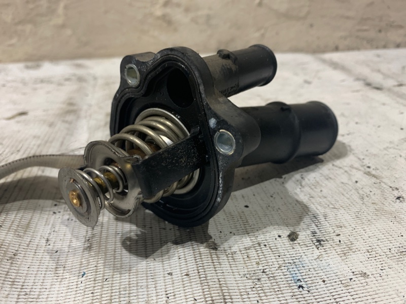 Термостат Focus II 2005-2008 2007 v74 хетчбэк 1 Термостат Focus II 2005-2008 2007 v74 хетчбэк 1