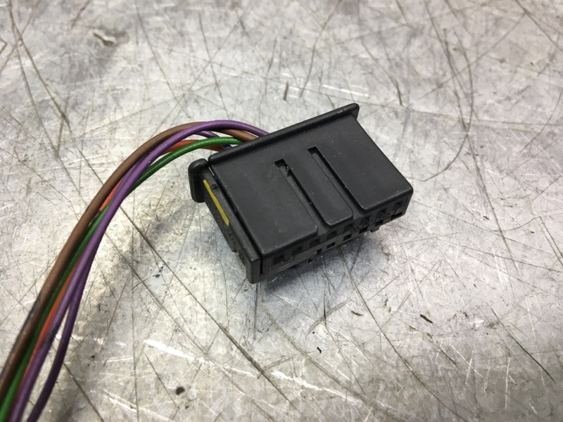 Разъем Touareg 2002-2010 2006 v93 Внедорожник 2