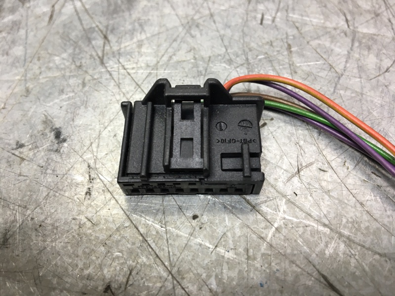 Разъем Touareg 2002-2010 2006 v93 Внедорожник 2