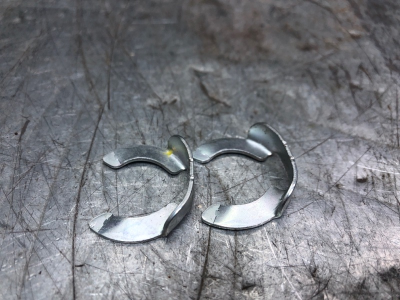 Кольцо стопорное троса акпп Golf V 2003-2009 2007 v67 хетчбэк 1.9 BXE