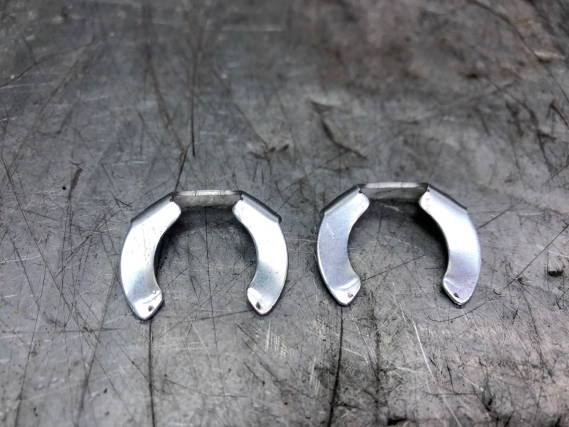 Кольцо стопорное троса акпп Golf V 2003-2009 2007 v67 хетчбэк 1.9 BXE