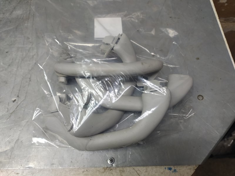 Ручка внутренняя потолочная Golf VI 2009-2013 2012 v50 хетчбэк 1.6 TDI CAYC Ручка внутренняя потолочная Golf VI 2009-2013 2012 v50 хетчбэк 1.6 TDI CAYC