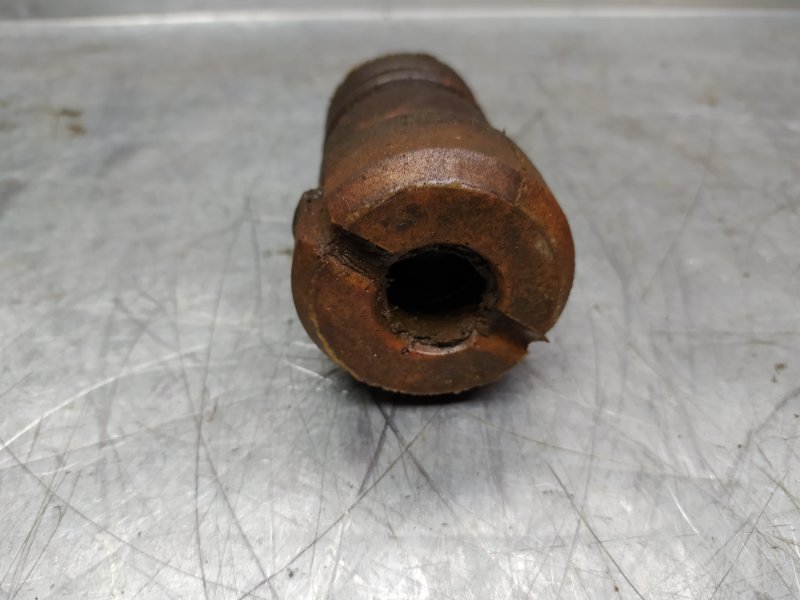 Отбойник переднего амортизатора Yaris Verso 1999-2005 v13 1.4 disel