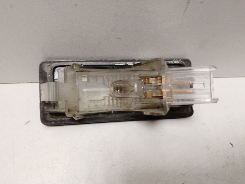 Фонарь подсветки номера Laguna II 2001-2008 2003 v61 1.9 F9Q750