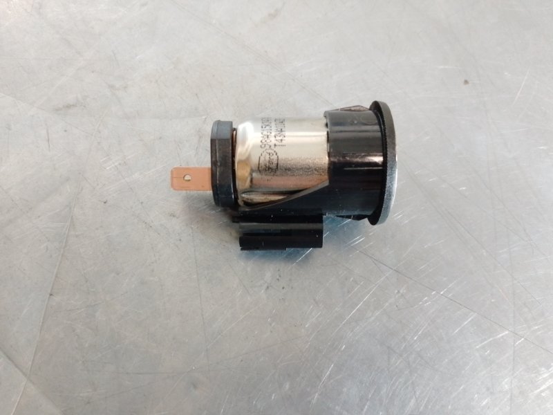 Гнездо прикуривателя Mondeo IV 2007-2015 2011 v63 ЛИФТБЕК 2.0 TDCI UFDA