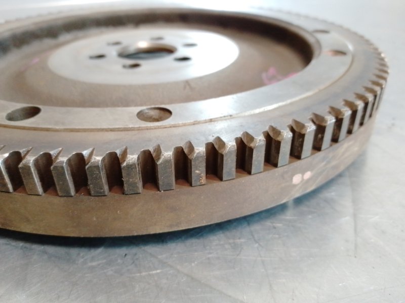 Маховик Yaris Verso 1999-2005 v13 1.4 disel