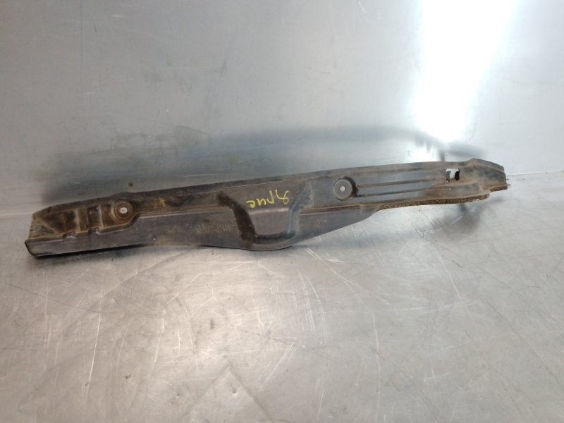 Пыльник Toyota Yaris Verso 1999-2005 v13 1.4 disel 53827-52021 Б/У