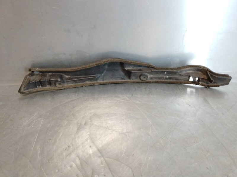 Пыльник Yaris Verso 1999-2005 v13 1.4 disel