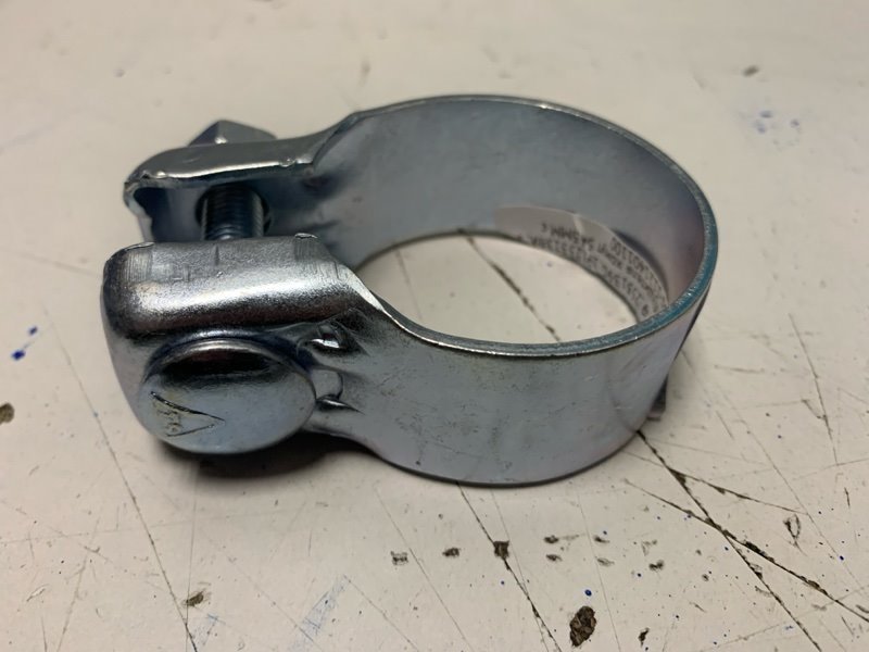 Крепеж глушителя