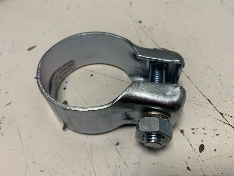 Крепеж глушителя