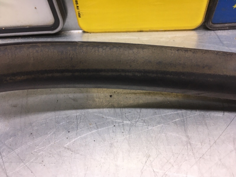 Уплотнитель двери A4 [B6] 2000-2004 2002 v38 СЕДАН 1