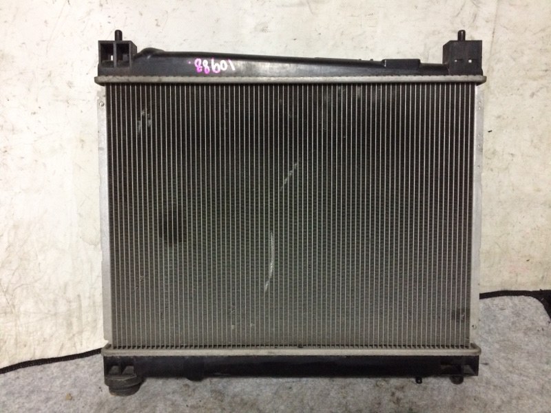 Радиатор охлаждения двигателя Toyota Vitz SCP10 1SZFE