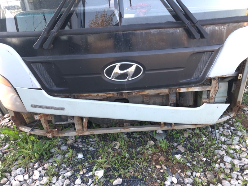 Передняя облицовка Hyundai Universe передняя (б/у)