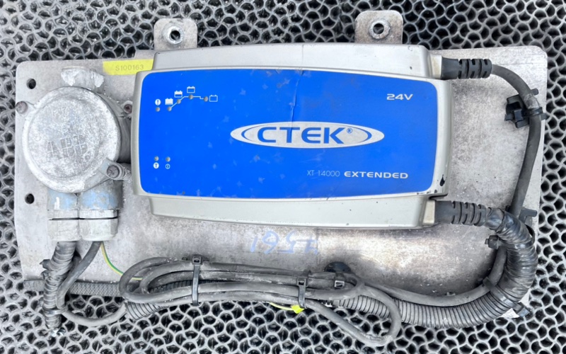 Устройство зарядное Ctek Xt 14000 Ex (б/у)