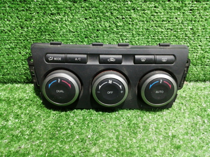 Блок управления климат-контролем передний MAZDA Atenza GH5FP GAP361190A контрактная