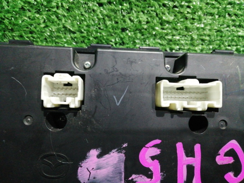 Блок управления климат-контролем передний MAZDA Atenza GH5FP