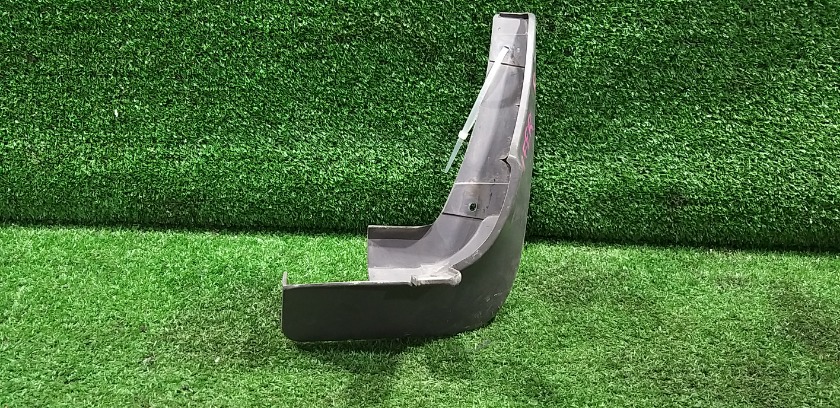 Брызговик передний правый MAZDA Capella GFER GE4151840 контрактная