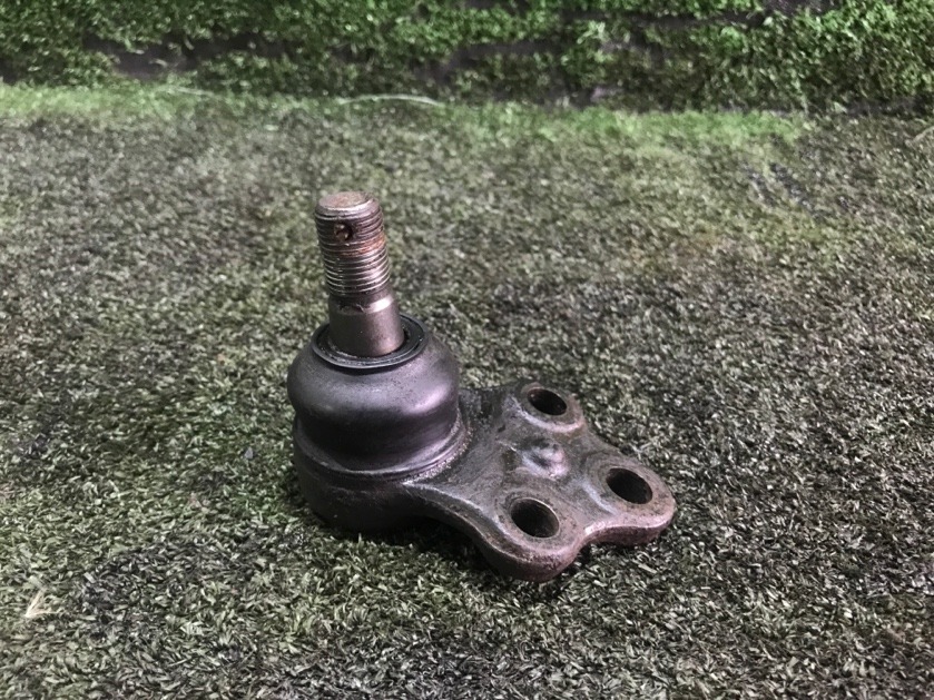 Шаровая опора передняя NISSAN Elgrand AVWE50 QD32TI 40160-0W025 контрактная