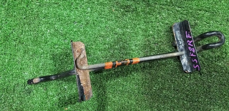 Крепление аккумулятора переднее Bongo SSF8R