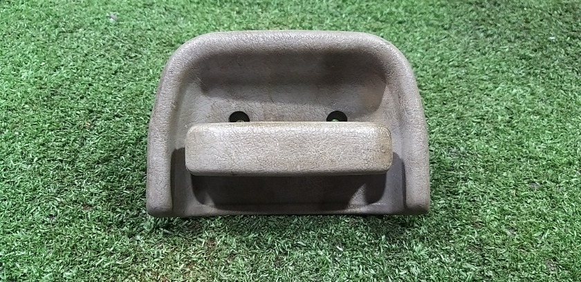 Ручка сдвижной двери внутренняя задняя MAZDA Bongo SKF2M S08472330F-43 контрактная