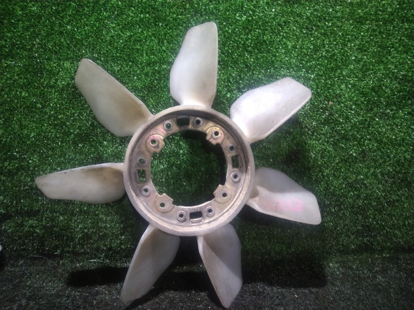 Вентилятор вискомуфты ISUZU Wizard UES73FW 4JX1 контрактная