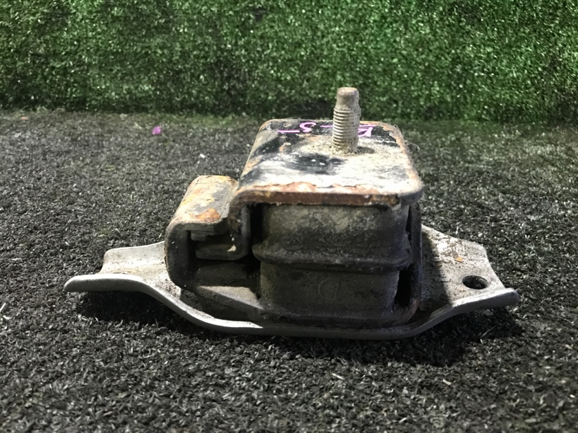 Подушка двигателя передняя SUBARU Legacy EJ204 EJ204 Подушка двигателя передняя SUBARU Legacy EJ204 EJ204