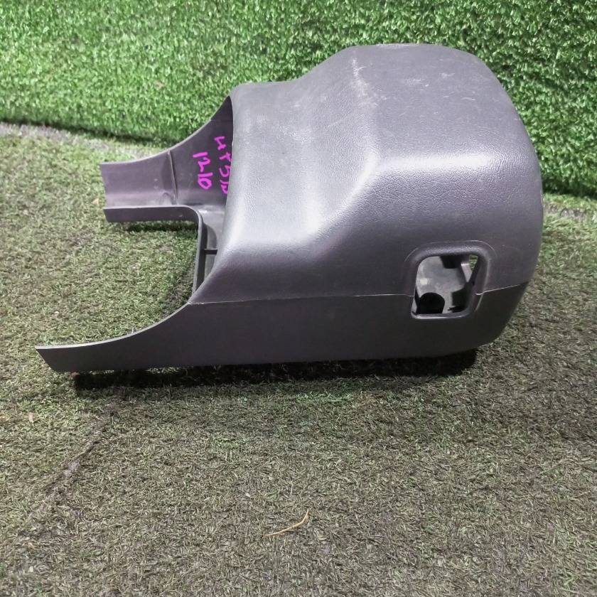 Кожух рулевой колонки Swift 2005 HT51S M13A