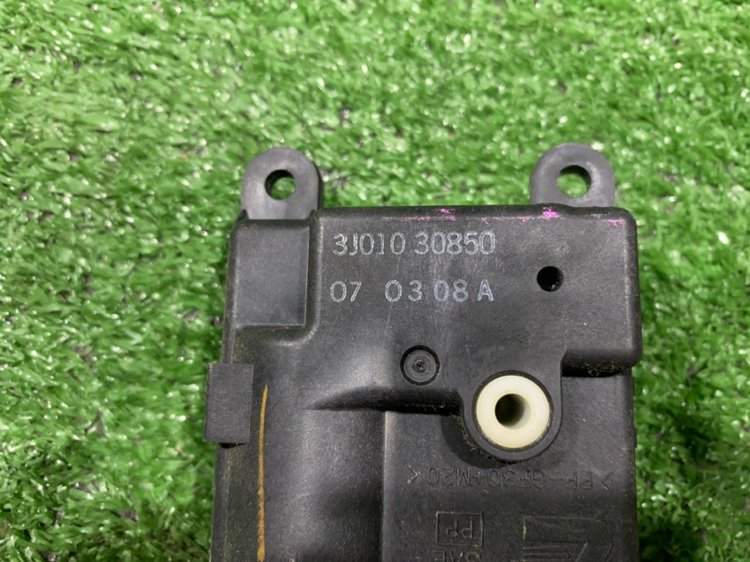 Сервопривод заслонки печки Dualis 2007 NJ10 MR20DE