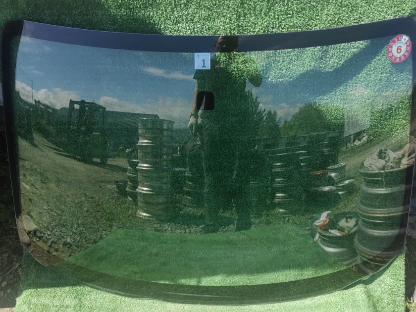 Стекло лобовое переднее MAZDA Demio 2006 DY3R ZJVE D350-63-900B контрактная