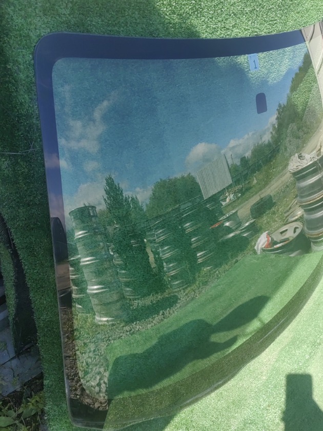 Стекло лобовое переднее Demio 2006 DY3R ZJVE