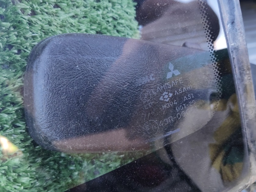 Стекло лобовое переднее Pajero 1994 V26WG 4M40