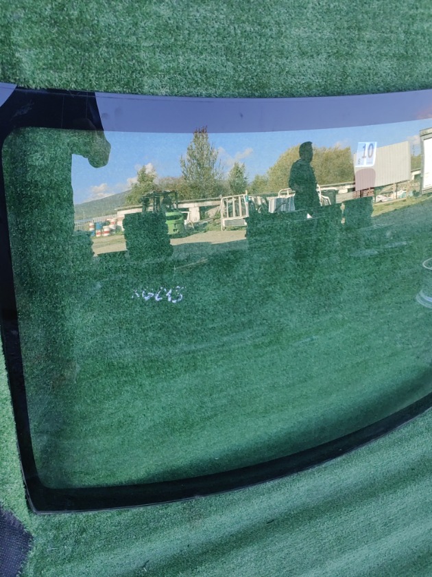 Стекло лобовое переднее Passo KGC15