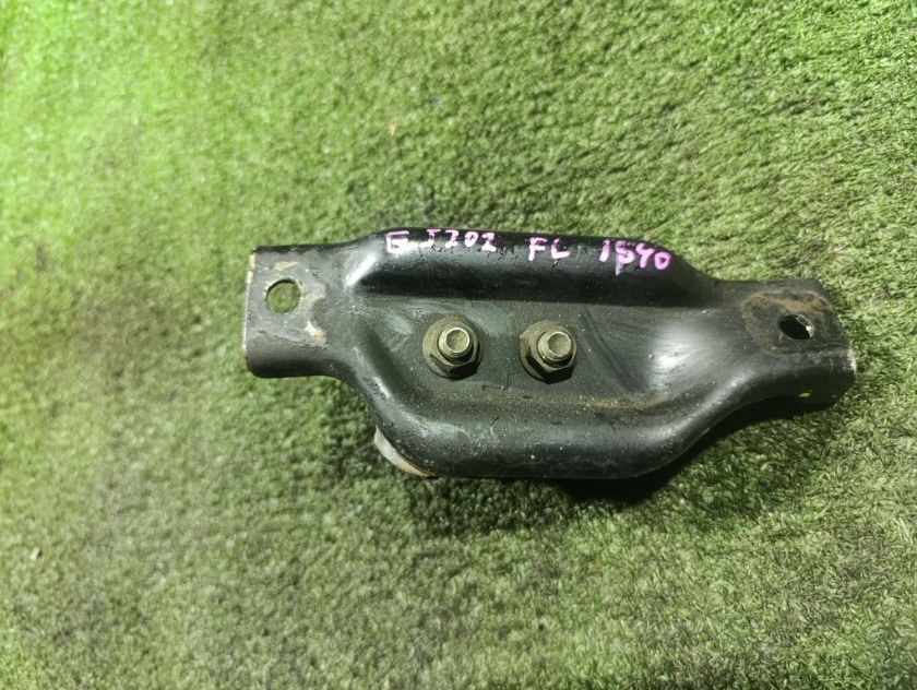 Подушка двигателя передняя левая SUBARU Legacy 2003 BE5 EJ202 41022FA000 контрактная