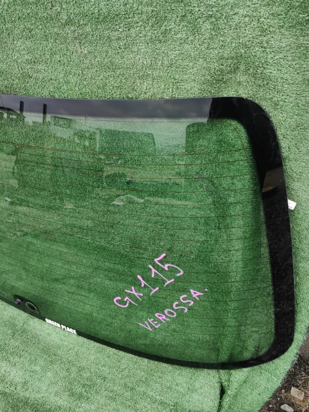 Стекло заднее заднее Verossa GX115