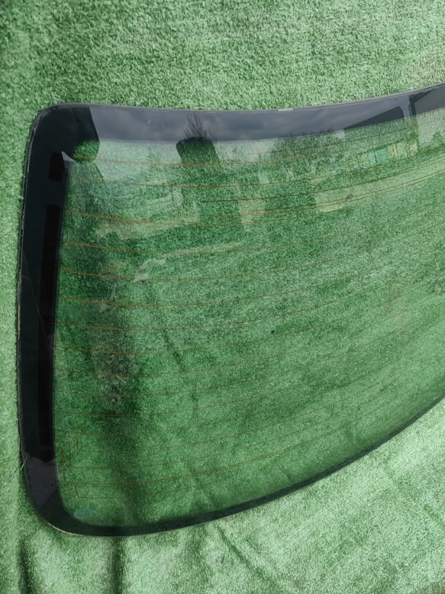 Стекло заднее заднее Crown JZS153