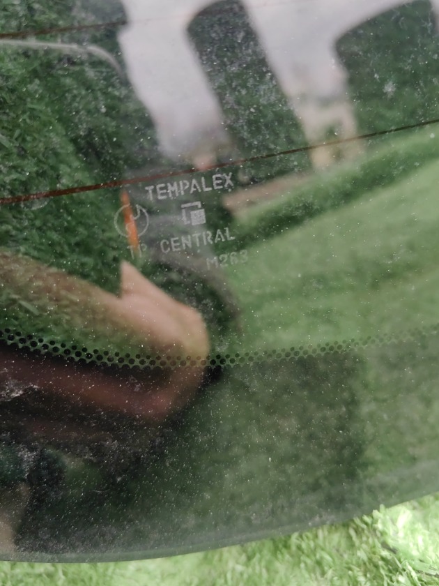 Стекло заднее заднее NISSAN Skyline NV35