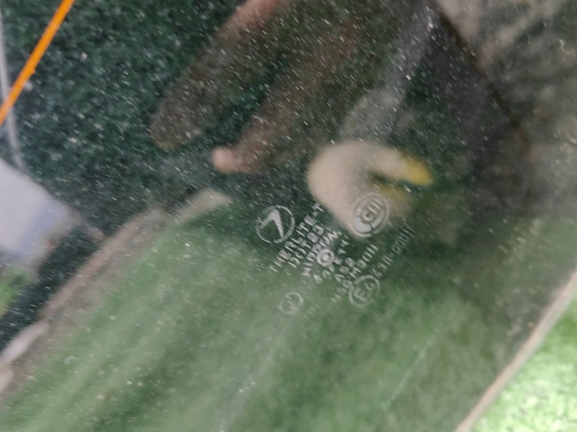 Стекло заднее заднее Legacy BE5