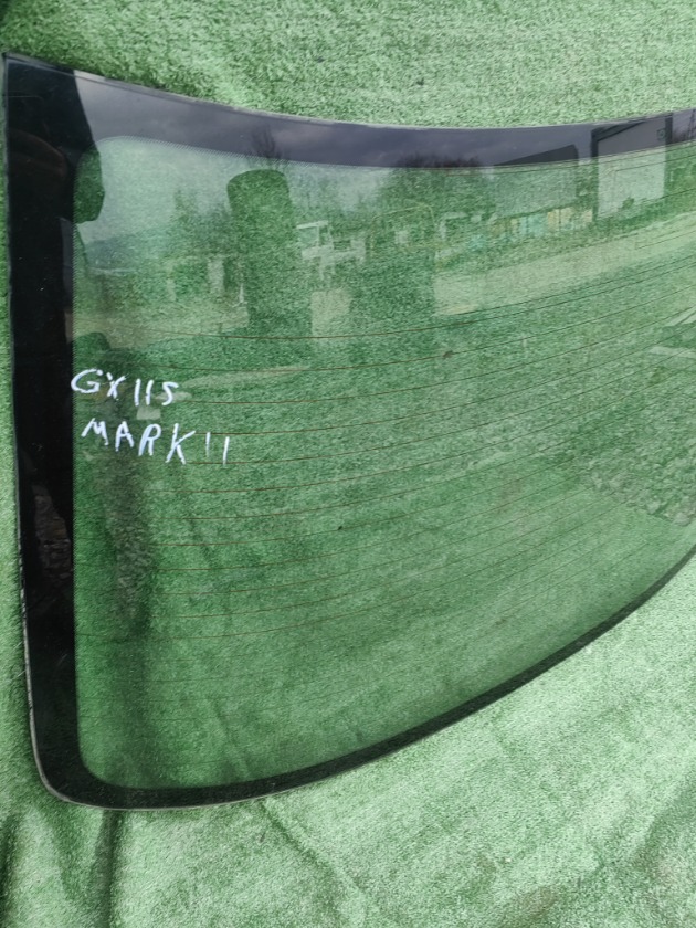 Стекло заднее заднее Mark II GX115