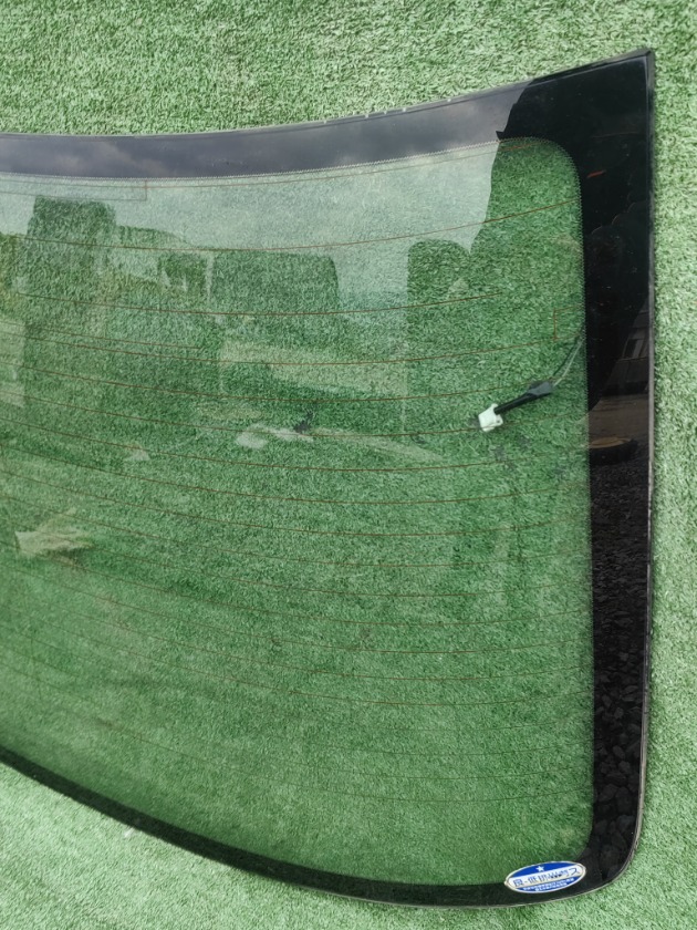 Стекло заднее заднее Mark II GX115