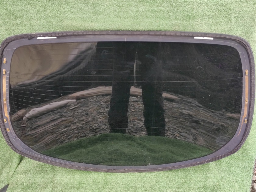 Стекло заднее заднее Primera TNP12