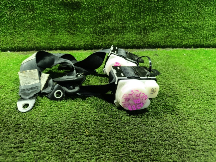 Ремень безопасности задний Funcargo 2002 NCP25 1NZFE Ремень безопасности задний Funcargo 2002 NCP25 1NZFE