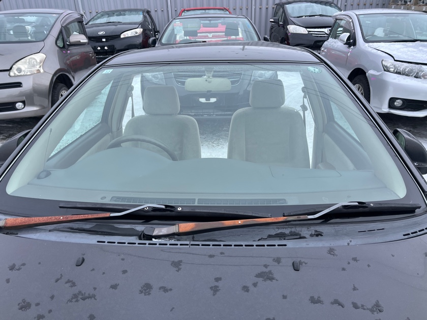 Стекло лобовое переднее Corolla 2000 NZE124 1NZFE