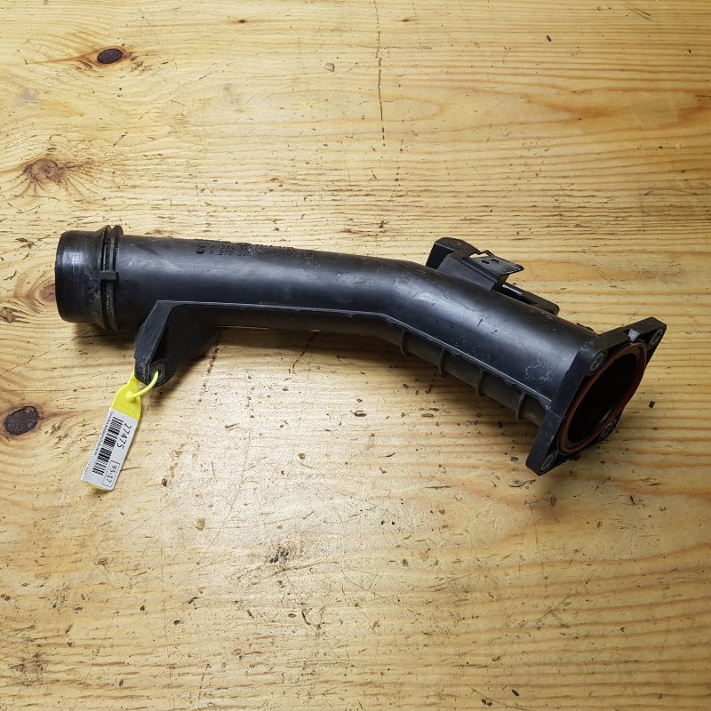 Патрубок воздушного фильтра MERCEDES-BENZ A180 2013 W176 270.910 A2700900744 контрактная