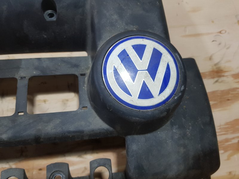 Крышка на двигатель декоративная VOLKSWAGEN LUPO 6X1 BBY